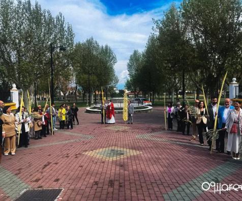🌿 Domingo de Ramos.  
  
Ayer nuestro pueblo vivió un día lleno de emoción, tradición y fe. La mañana comenzó con la Eucaristía en la Iglesia de S...
