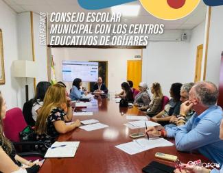 🏫 Esta mañana se ha celebrado el Consejo Escolar Municipal de Ogíjares, con la participación de todos los centros educativos del municipio:  
  
...