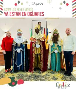 🎁 ¡Llegaron los Reyes Magos a Ogíjares! 🎁  
  
👑 Acaban de llegar y ya están llenando de ilusión nuestro pueblo.  
  
👉 Han sido recibidos por ...