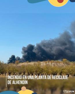 🚨 Un incendio declarado en una planta de reciclaje de Alhendín ha generado una columna de humo visible desde distintos puntos del área metropolita...