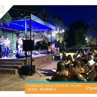 🎺 ¡Noche para el recuerdo en Ogíjares!  
  
El grupo “Soul Berries” hizo disfrutar al público con una actuación llena de alma, fuerza y pasión. Un...