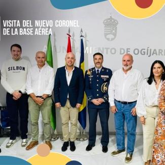 ✈️ Visita institucional del nuevo Coronel de la Base Aérea a Ogíjares   
  
Hace dos semanas el nuevo Coronel de la Base Aérea tomó posesión de su ...