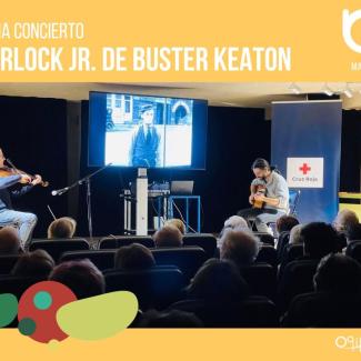 🎬✨ Lleno total y gran éxito en el Cinema Concierto de hoy en Ogíjares 🎶  
  
El público ha disfrutado de la proyección del clásico del cine mudo...