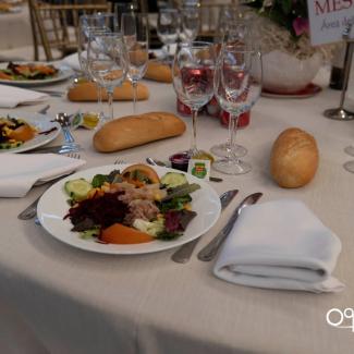 🎄💫 Un año más, Ogíjares ha celebrado su tradicional almuerzo navideño para nuestros mayores, una cita muy especial que reunió a más de 400 vecino...