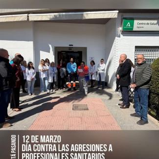 Hoy, con motivo del Día Europeo contra las Agresiones a Profesionales Sanitarios, nuestro alcalde, Estéfano Polo, junto a parte del equipo de gobie...