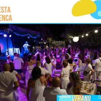 🤍 La V Fiesta Ibicenca volvió a reunir a decenas de vecinos y vecinas en una noche marcada por el buen ambiente, la música y las ganas de disfruta...