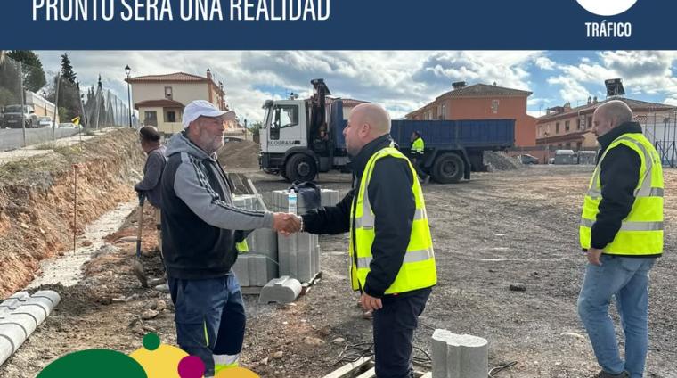 🚧 El Alcalde y el concejal de Tráfico y Seguridad han visitado el avance de las obras del nuevo parking de Loma Linda.  
  
Con más de 150 plazas ...