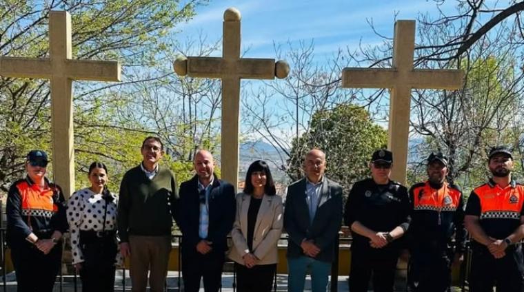 🕊️ Emotivo Vía Crucis en Loma Linda  
  
Ayer acompañamos a nuestros vecinos y vecinas en esta tradicional peregrinación, recorriendo la calle Las ...