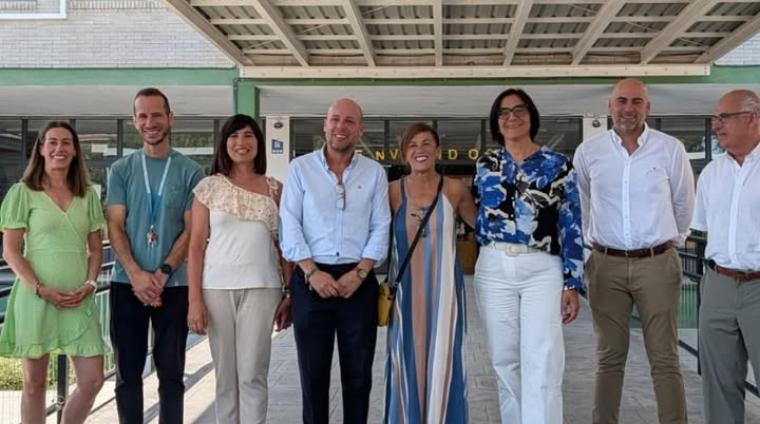 🏫 Seguimos mejorando nuestros centros educativos.  
  
La delegada territorial de Desarrollo Educativo y Formación Profesional y de Universidad, I...